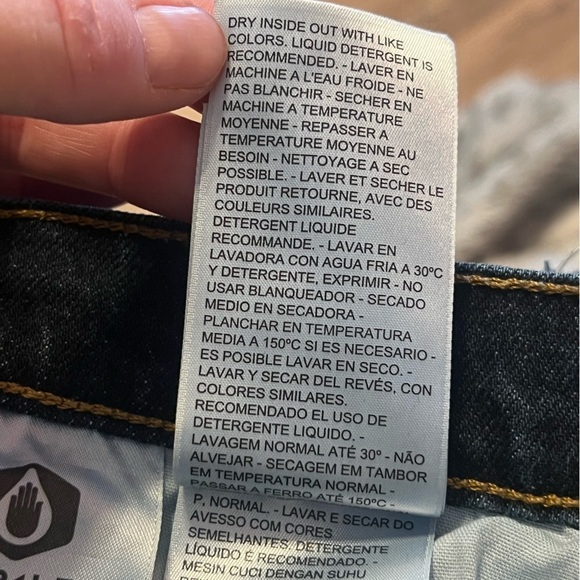 Levi’s 501 medium wash button fly cut off denim shorts - Picture 9 of 11